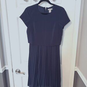 H&M Knee Length Pleated Dress Size 4